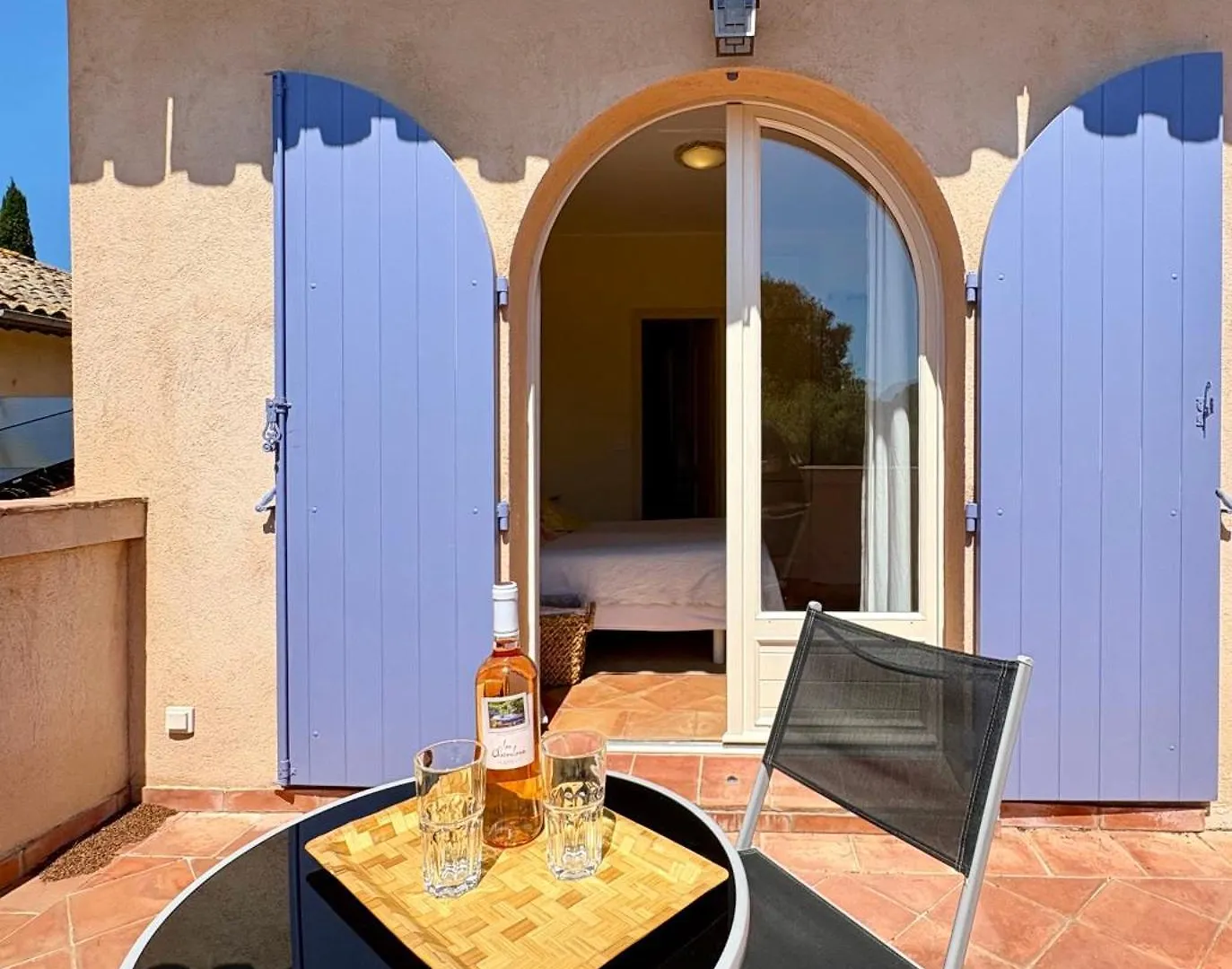 Le Mazet des Mûres Grimaud Couette-café