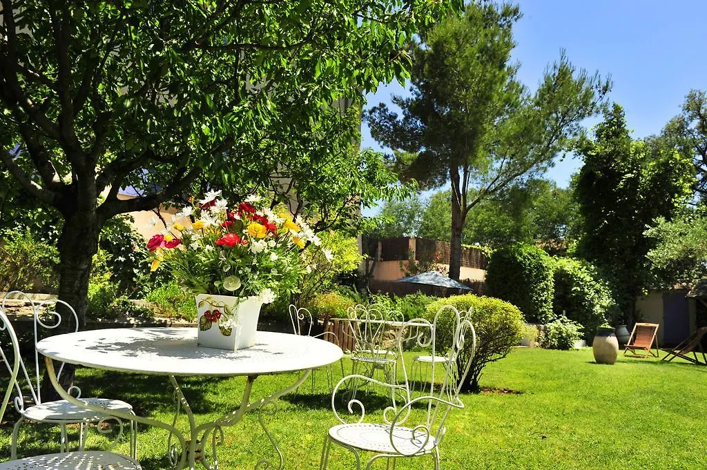 Le Mazet Des Mures Grimaud Bed & Breakfast